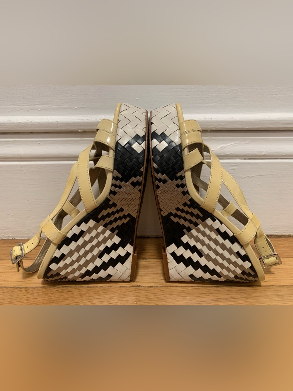 EUC Cole Haan Multi Black/White Woven Hi Wedge Platform Yellow Sandals Size 8.5M - Picture 9 of 14